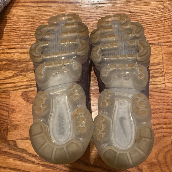 Gray Nike Vapormax Flyknit - Picture 7 of 7